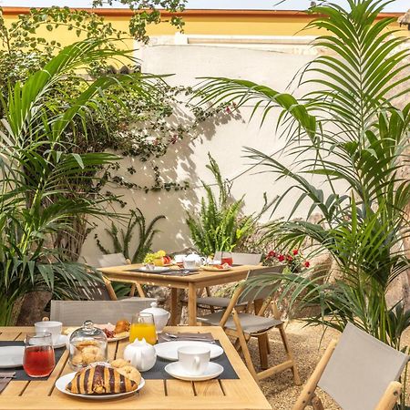 Bed and Breakfast Boutique Marconi Quartu SantʼElena Zewnętrze zdjęcie